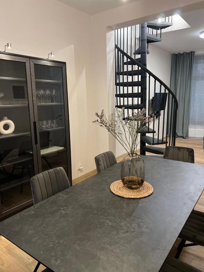 Exclusive Two-Level Apartment With Private Terrace On The Canal בריסל מראה חיצוני תמונה