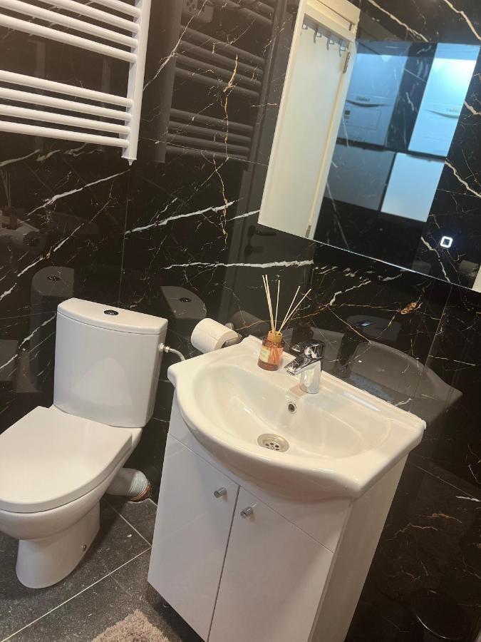 Exclusive Two-Level Apartment With Private Terrace On The Canal בריסל מראה חיצוני תמונה